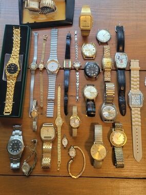Mixed Lot of Vintage Gold & Silver Wristwatches